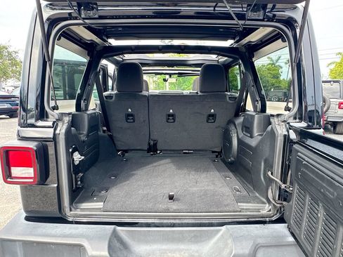 Used 2022 Jeep Wrangler Unlimited Sport w/ Sun And Sound Package AWD/4WD image 29