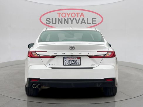 Certified 2025 Toyota Camry SE image 9