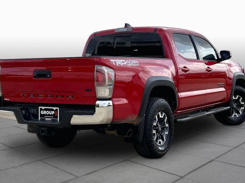 Used 2022 Toyota Tacoma TRD Off-Road AWD/4WD image 13