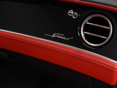 Used 2024 Bentley Continental GT Mulliner AWD/4WD image 29