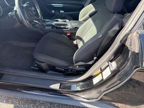 Used 2019 Ford Mustang Coupe RWD image 19