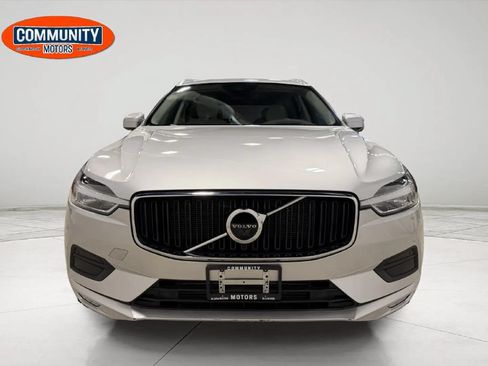 Used 2021 Volvo XC60 T5 Momentum AWD/4WD image 12
