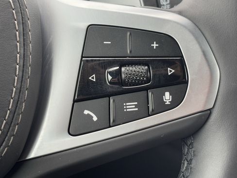 Certified 2025 BMW X7 xDrive40i image 20