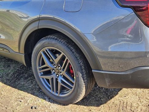 New 2026 Ford Explorer ST-Line w/ ST-Line Street Pack RWD image 6