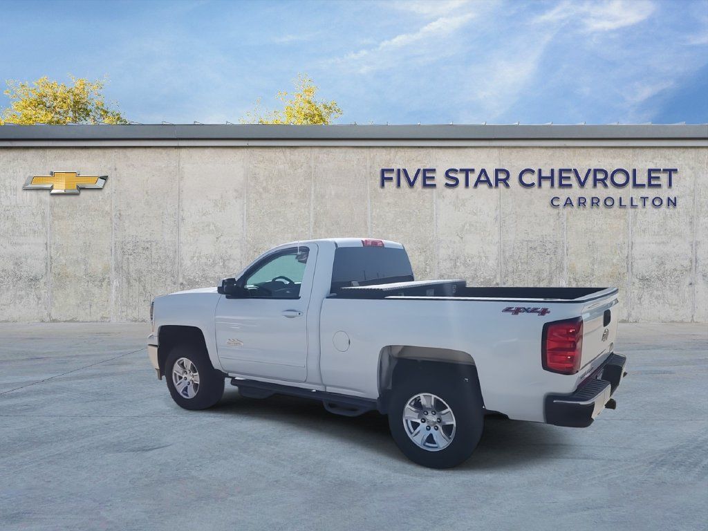 Used 2015 Chevrolet Silverado 1500 LT w/ LT Convenience Package AWD/4WD image 6
