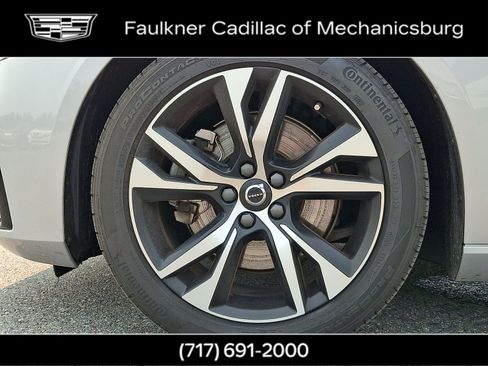 Used 2025 Volvo S60 B5 Core FWD image 13