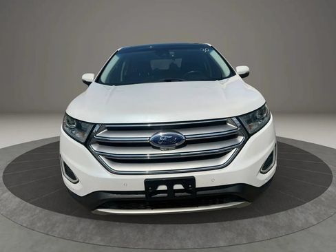 Used 2017 Ford Edge Titanium w/ Equipment Group 302A AWD/4WD image 2