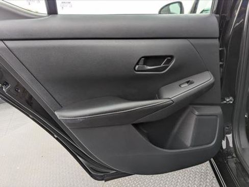 Used 2025 Nissan Sentra SV image 16