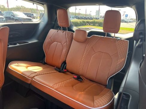 New 2026 Chrysler Pacifica Pinnacle image 20