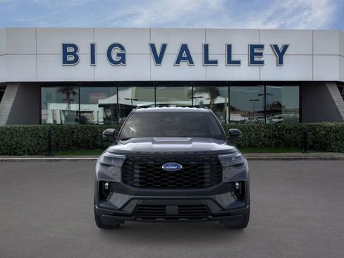 New 2026 Ford Explorer ST-Line w/ ST-Line Street Pack image 6