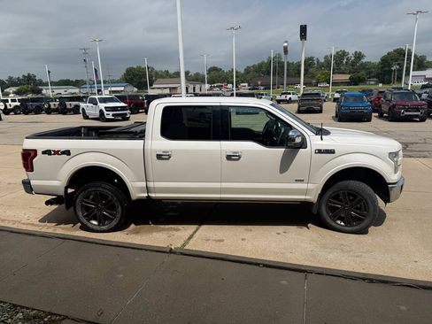 Used 2015 Ford F150 Lariat w/ Equipment Group 502A Luxury AWD/4WD image 5
