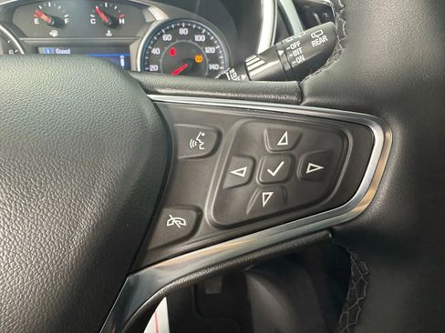 Used 2024 Chevrolet Equinox LT image 16