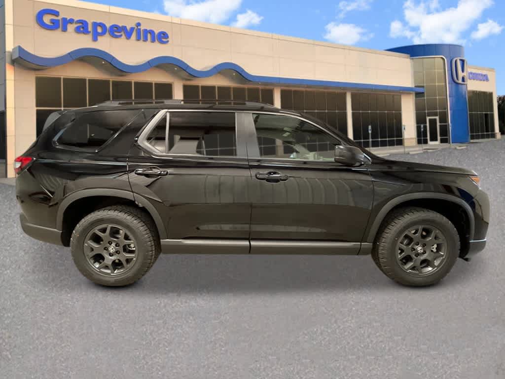 New 2026 Honda Pilot TrailSport image 8
