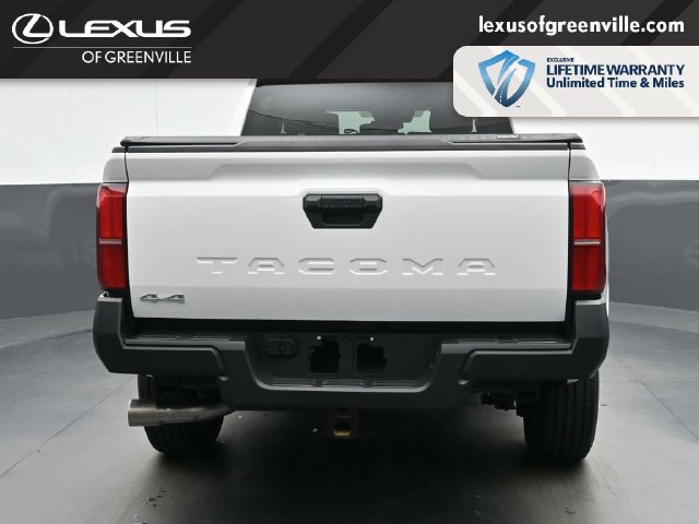 Used 2025 Toyota Tacoma SR AWD/4WD image 8