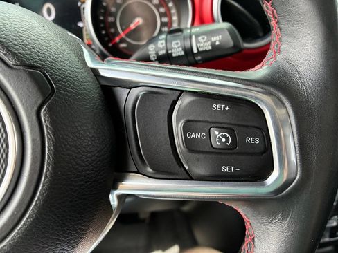 Used 2018 Jeep Wrangler Unlimited Rubicon w/ Uconnect 4C Nav & Sound Group AWD/4WD image 37