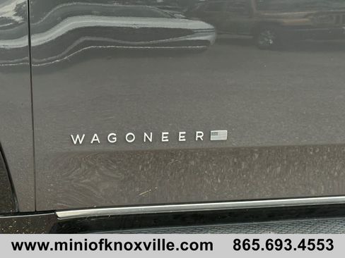 Used 2022 Jeep Wagoneer Series III w/ Flexible Seating Group AWD/4WD image 10