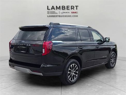 Used 2025 Ford Expedition Platinum AWD/4WD image 5
