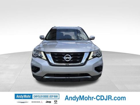 Used 2020 Nissan Pathfinder S FWD image 2