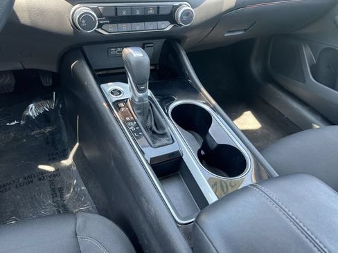 Used 2024 Nissan Altima 2.5 SV FWD image 23