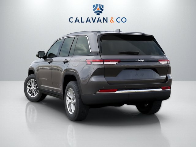 New 2026 Jeep Grand Cherokee Laredo RWD image 3