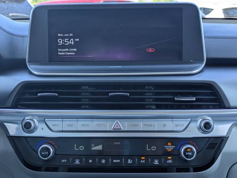Used 2022 Kia Telluride S FWD image 19