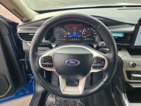 Certified 2023 Ford Explorer XLT w/ Equipment Group 202A image 36