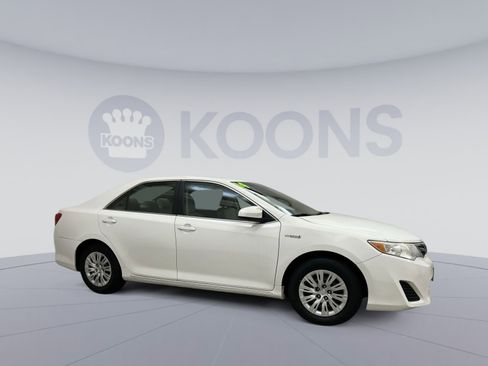 Used 2014 Toyota Camry LE image 7