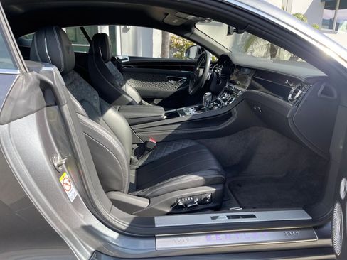 Used 2020 Bentley Continental GT image 21