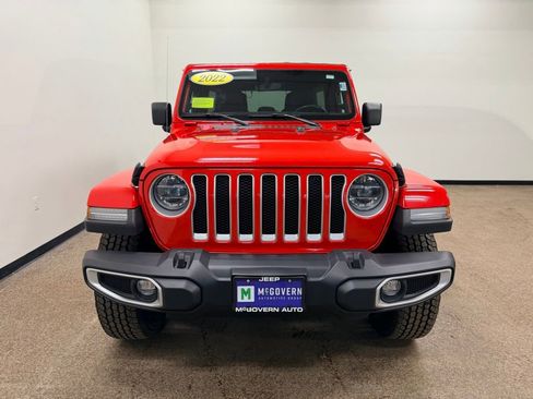 Used 2022 Jeep Wrangler Unlimited Sahara w/ Dual Top Group image 9