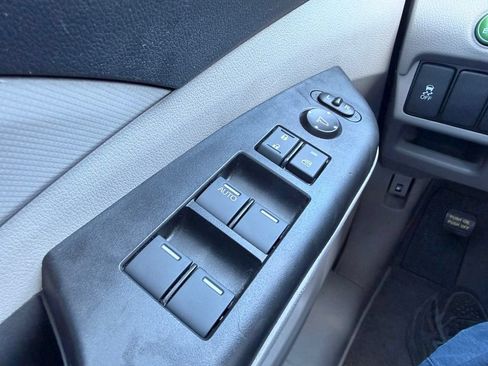 Used 2013 Honda CR-V LX image 24