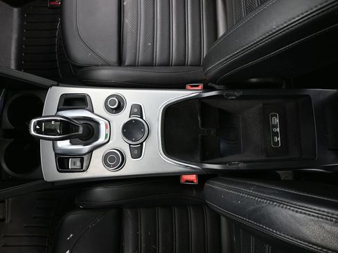 Used 2020 Alfa Romeo Stelvio Ti Sport w/ Quick Order Package 22S Sport image 39