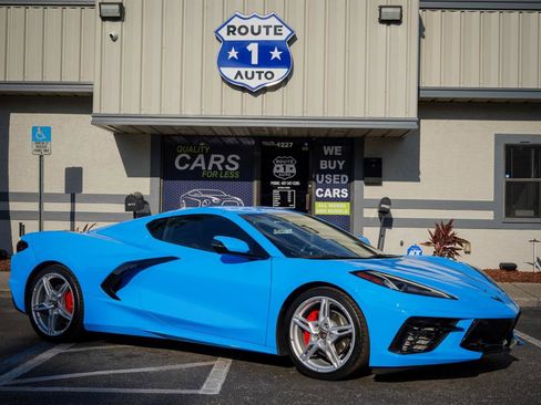Used 2023 Chevrolet Corvette Stingray Coupe w/ 1LT RWD image 4