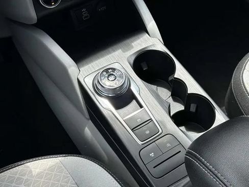 Used 2025 Ford Escape Active FWD image 18