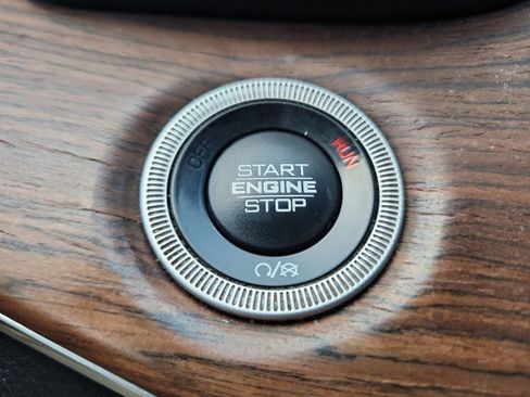 Used 2021 Jeep Grand Cherokee L Summit w/ Advanced Protech Group IV image 32