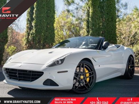 Used 2016 Ferrari California T RWD image 1