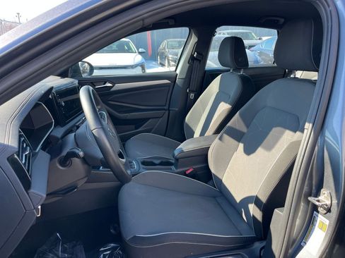 Used 2025 Volkswagen Jetta Sport image 34