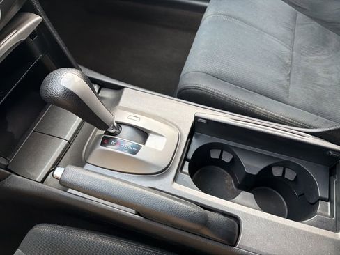 Used 2012 Honda Crosstour EX image 33