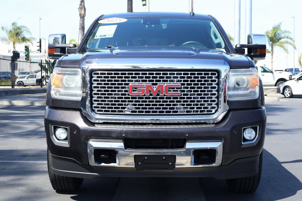 Used 2015 GMC Sierra 2500 Denali w/ Duramax Plus Package AWD/4WD image 2