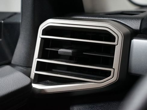 Used 2022 Toyota Tundra SR5 w/ SR5 Premium Package image 26