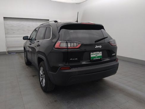 Used 2019 Jeep Cherokee Latitude Plus w/ Comfort/Convenience Group image 5