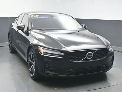 Used 2025 Volvo S60 B5 Plus AWD/4WD image 2