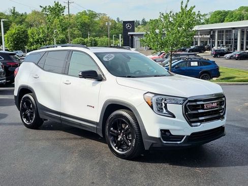 Used 2022 GMC Terrain AT4 w/ Tech Package AWD/4WD image 1