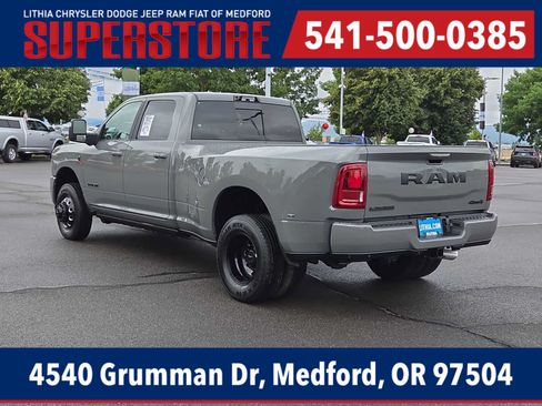 New 2026 RAM 3500 Laramie AWD/4WD image 12