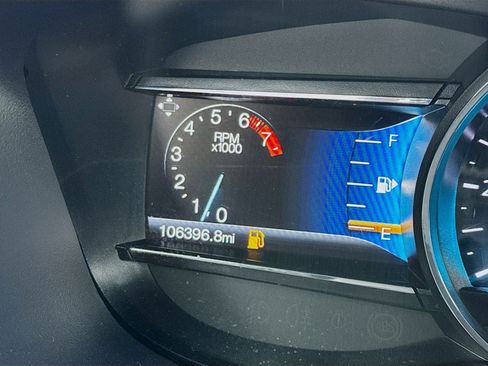 Used 2017 Ford Explorer Limited image 8