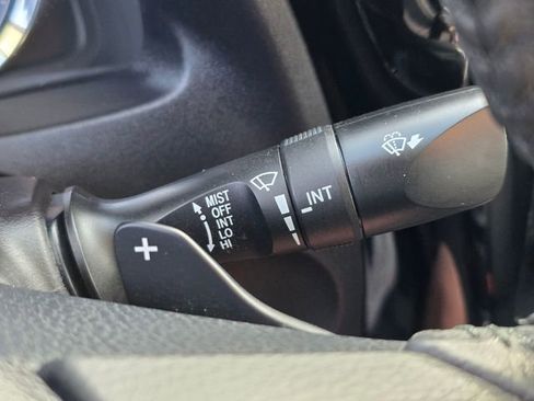 Used 2017 Toyota Corolla SE w/ Carpet Mat Package (TMS) image 38