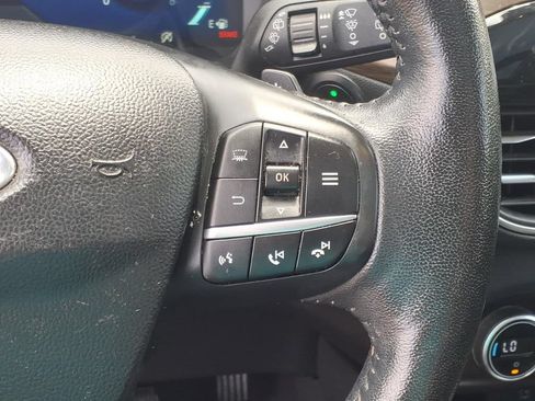 Used 2020 Ford Escape Titanium AWD/4WD image 20