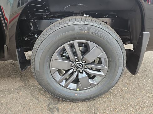New 2026 Nissan Frontier SV AWD/4WD image 19