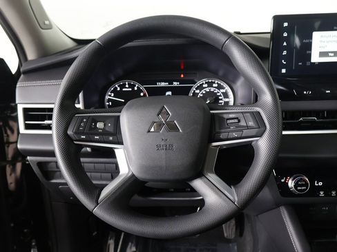 New 2026 Mitsubishi Outlander ES AWD/4WD image 36