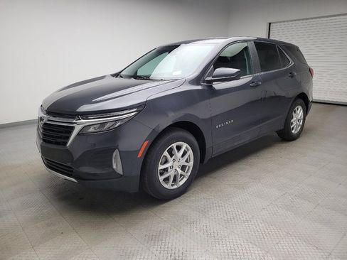 Used 2022 Chevrolet Equinox LT image 2