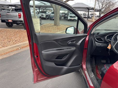 Used 2020 Buick Encore Preferred w/ Safety Package image 6